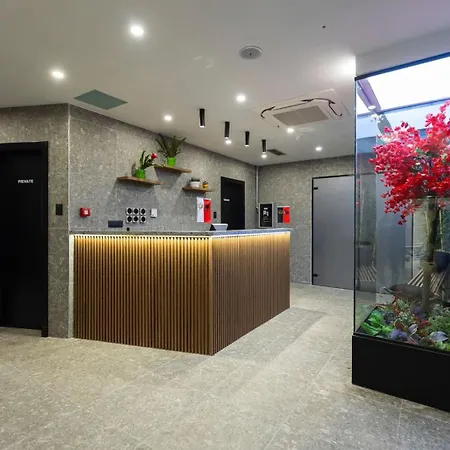 Destiny & Otel 4*