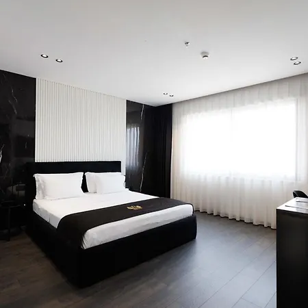 Otel Destiny &