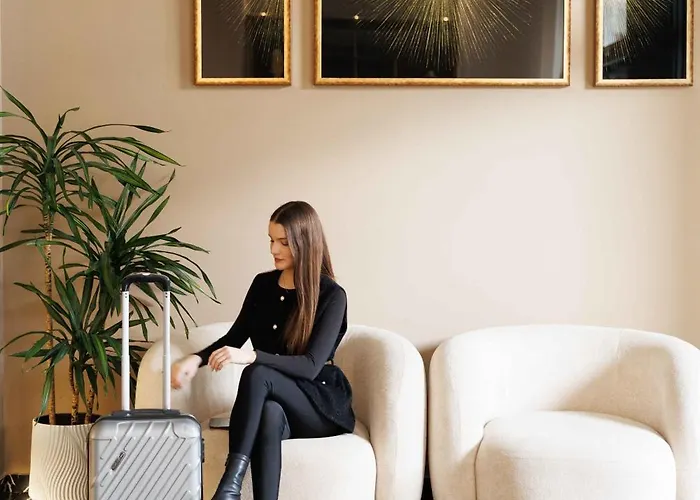 Destiny & Hotel Yzberish