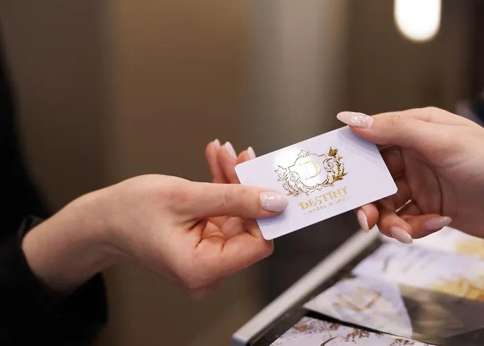 Szálloda Destiny & Yzberishti