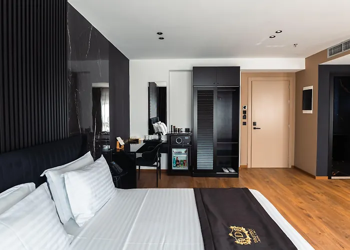 Destiny & 4* Yzberish