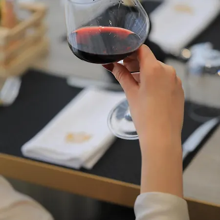 Hotel Destiny & Yzberishti