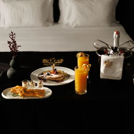 Hotell Destiny &