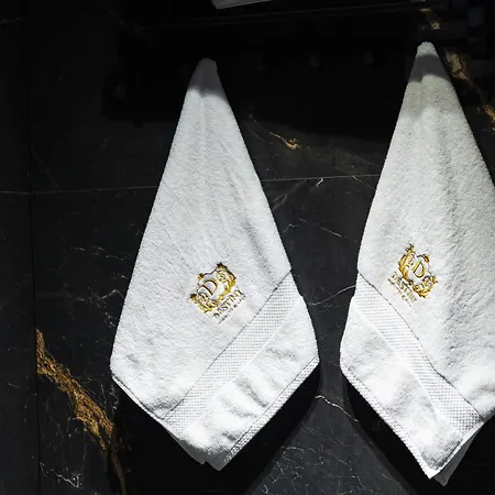 Destiny & מלון 4*