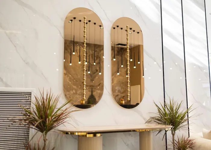 Otel Destiny &